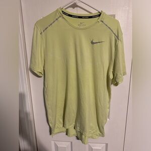 Nike women’s large yellow short sleeve T-shirt Dri-fit